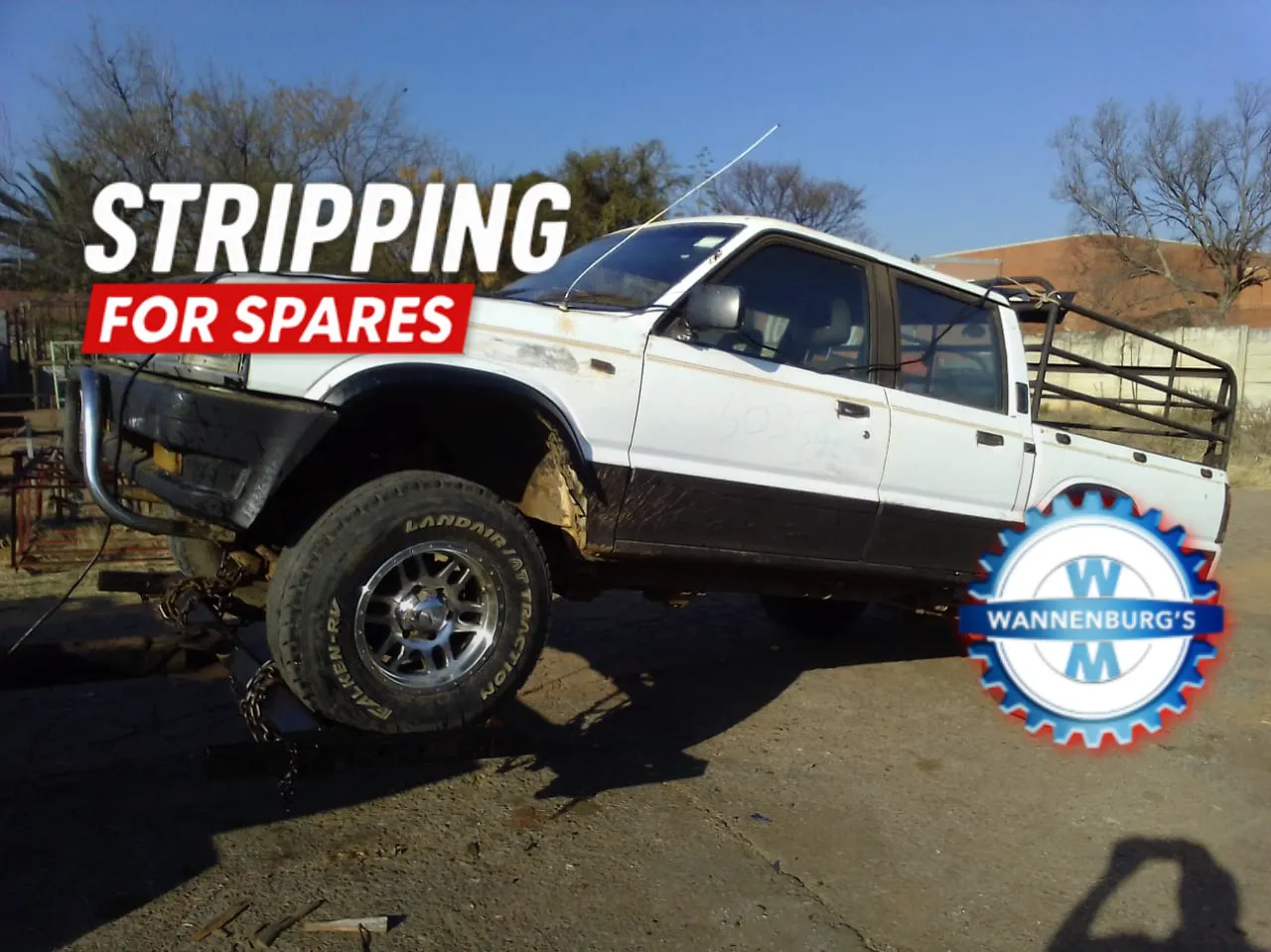 2025 Ford Courier  view 1