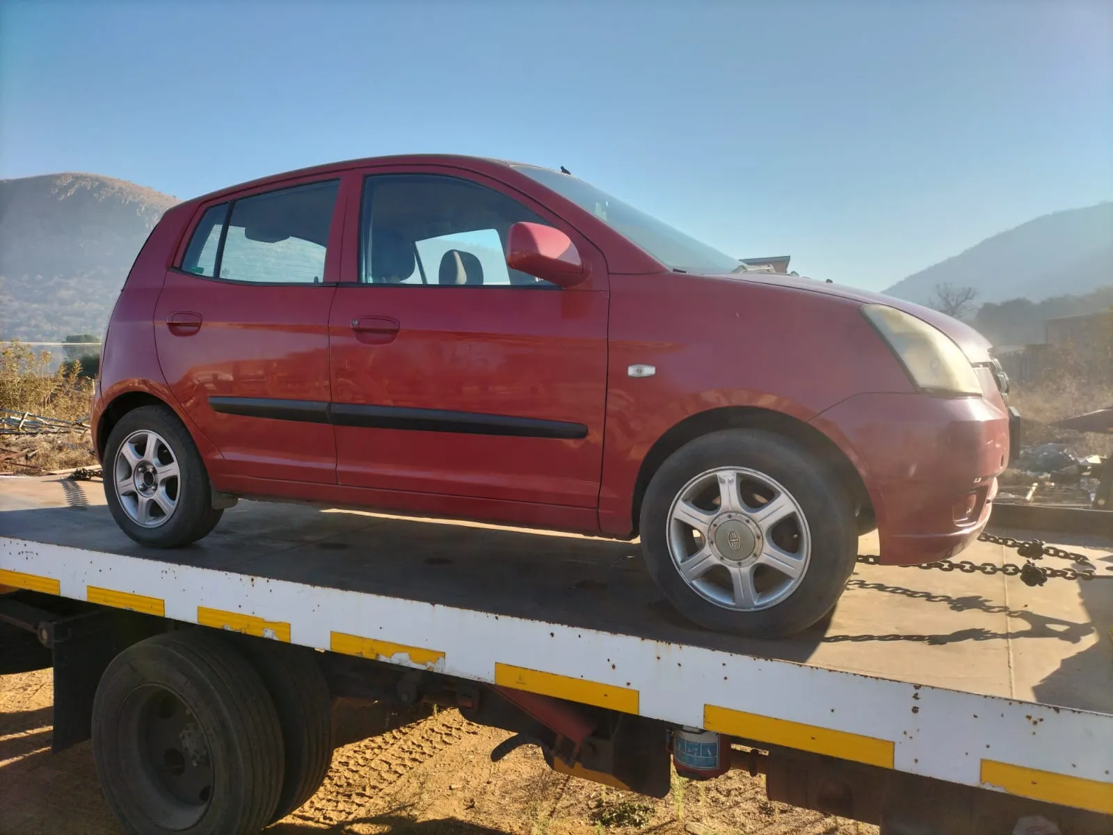 2025 Kia Picanto view 4