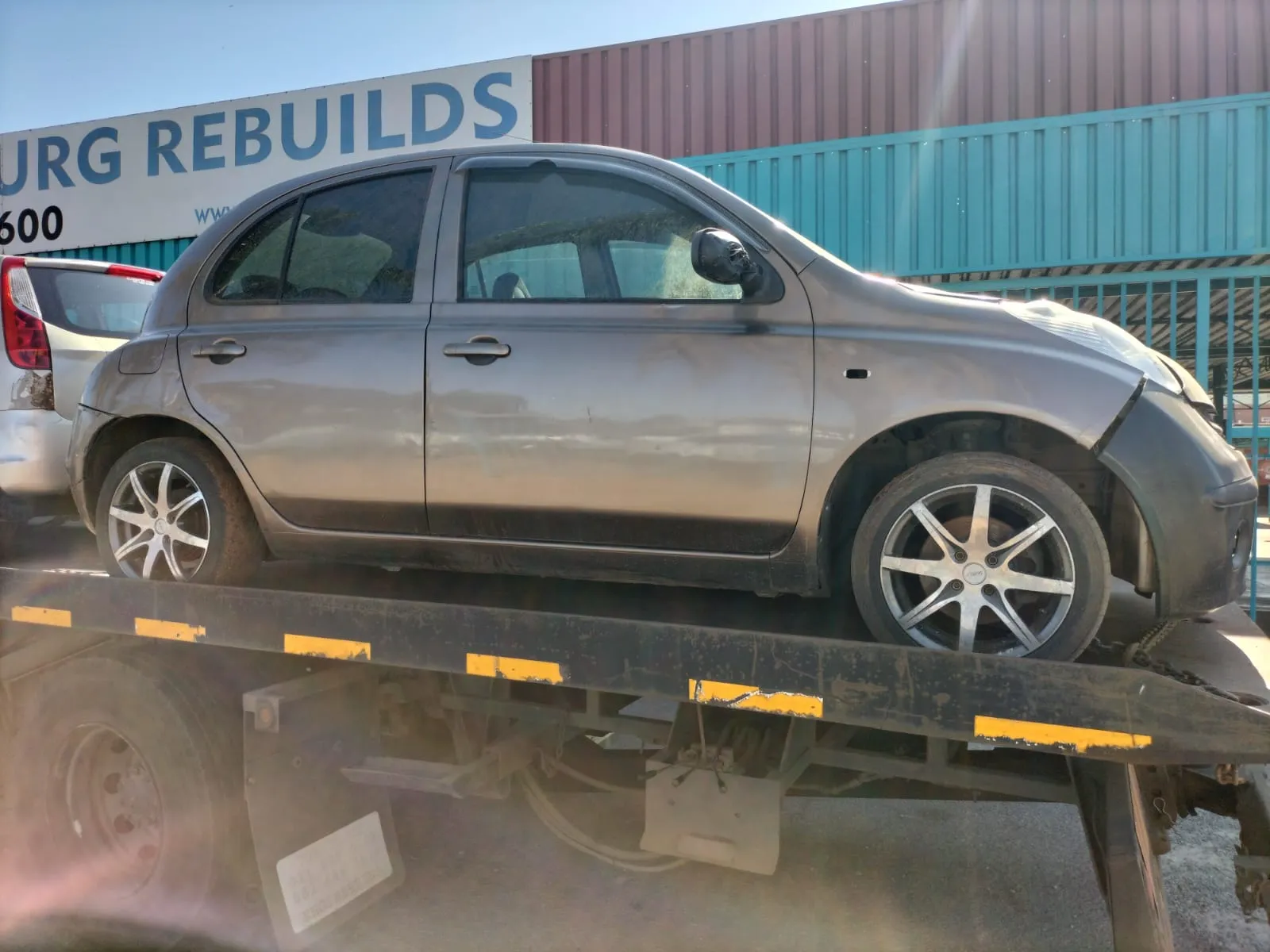 2025 Nissan Micra  view 3