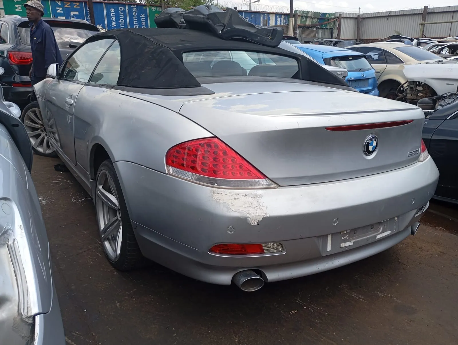 2006 BMW E64 view 3