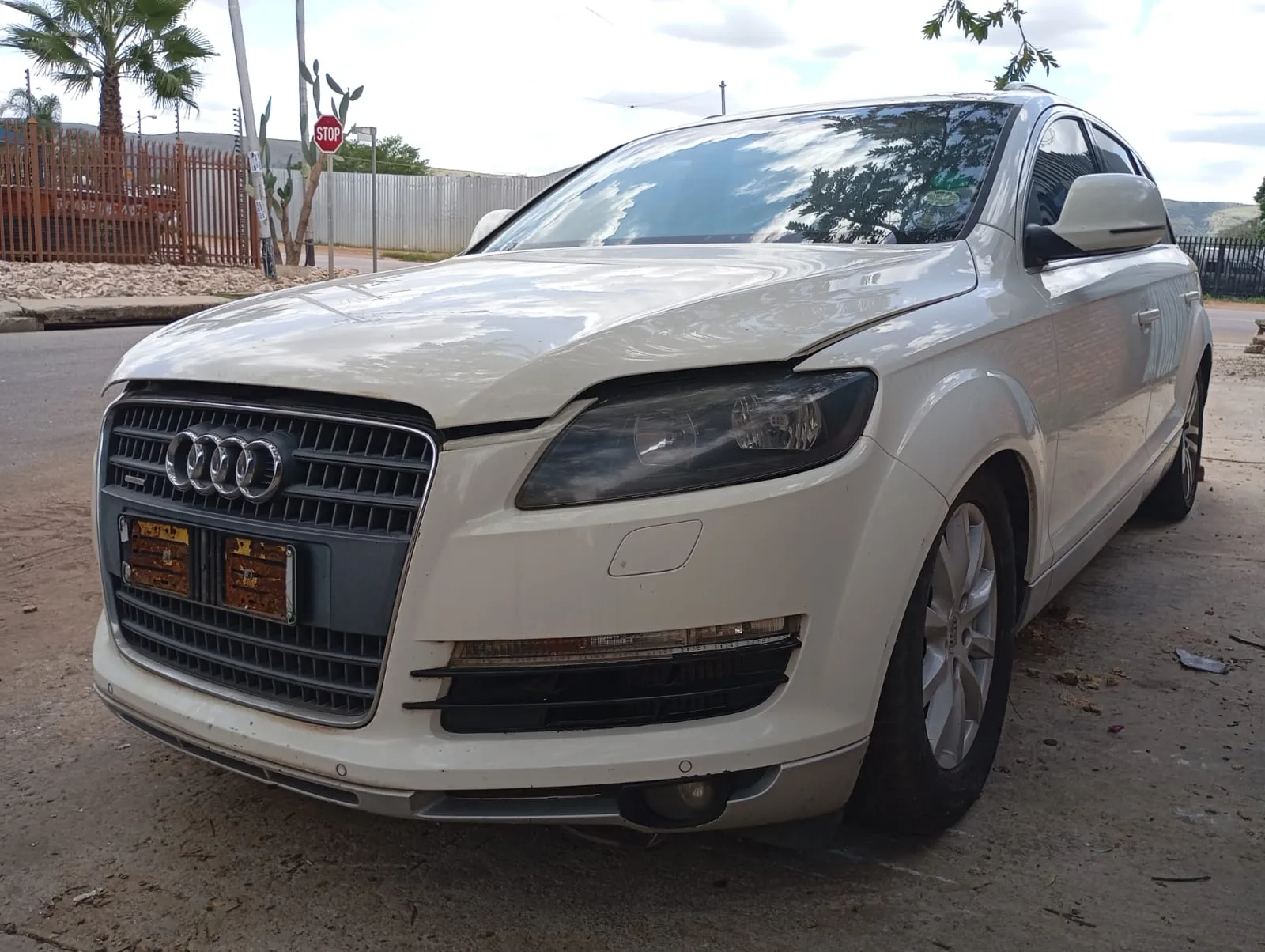 2006 Audi Q7 QUATTRO view 4