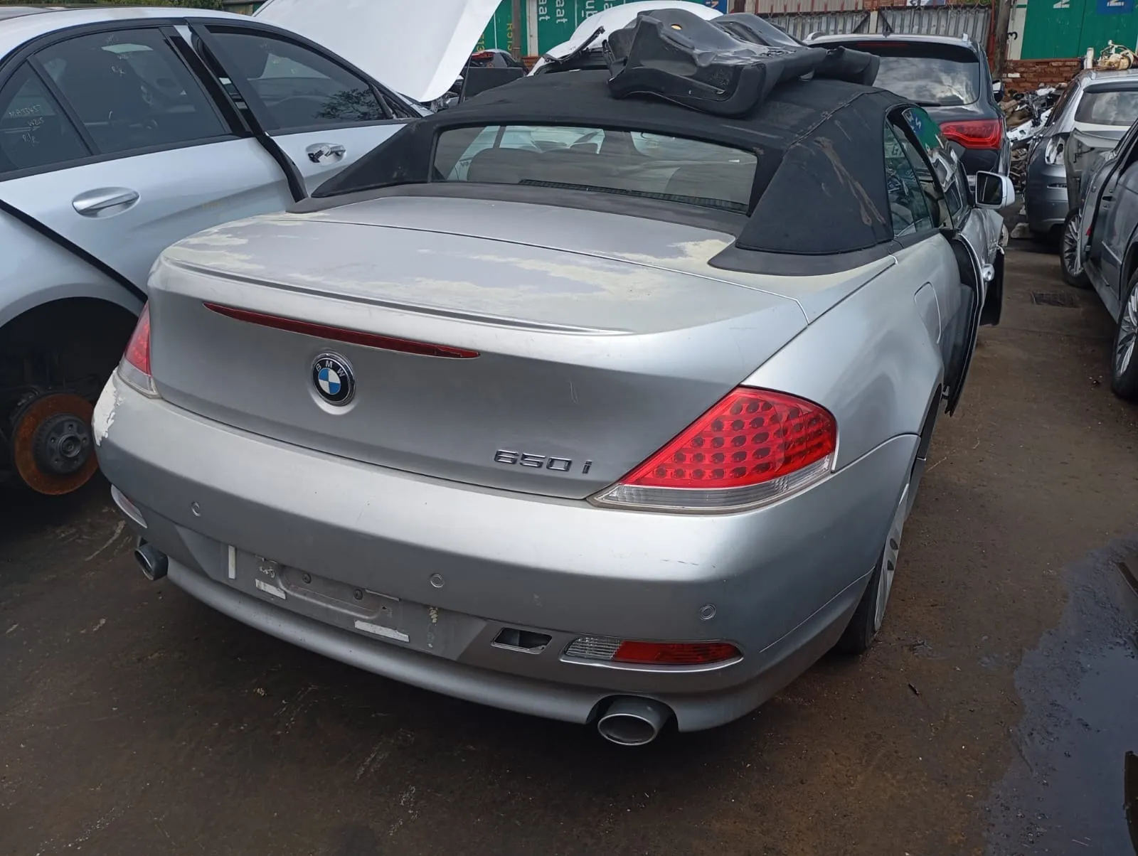 2006 BMW E64 view 2
