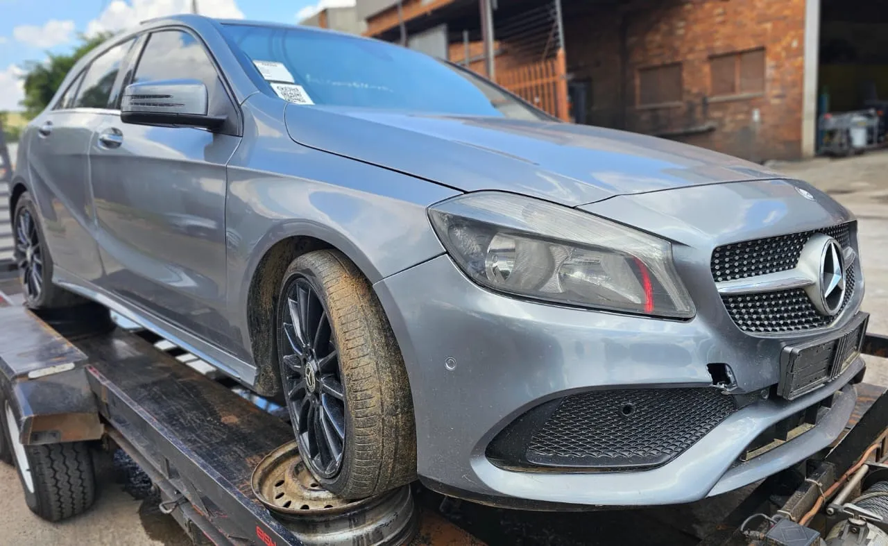 2015 Mercedes-Benz W176 DIESEL view 2