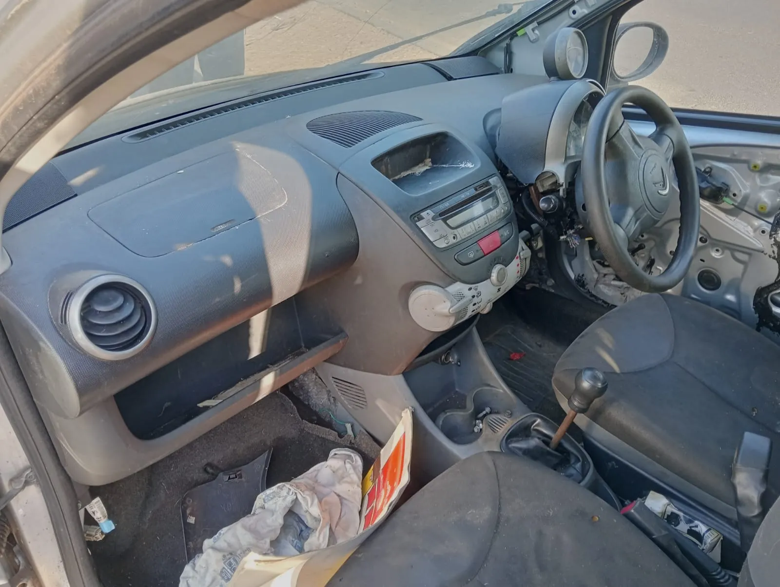 2011 Citroën C1 1KR view 8