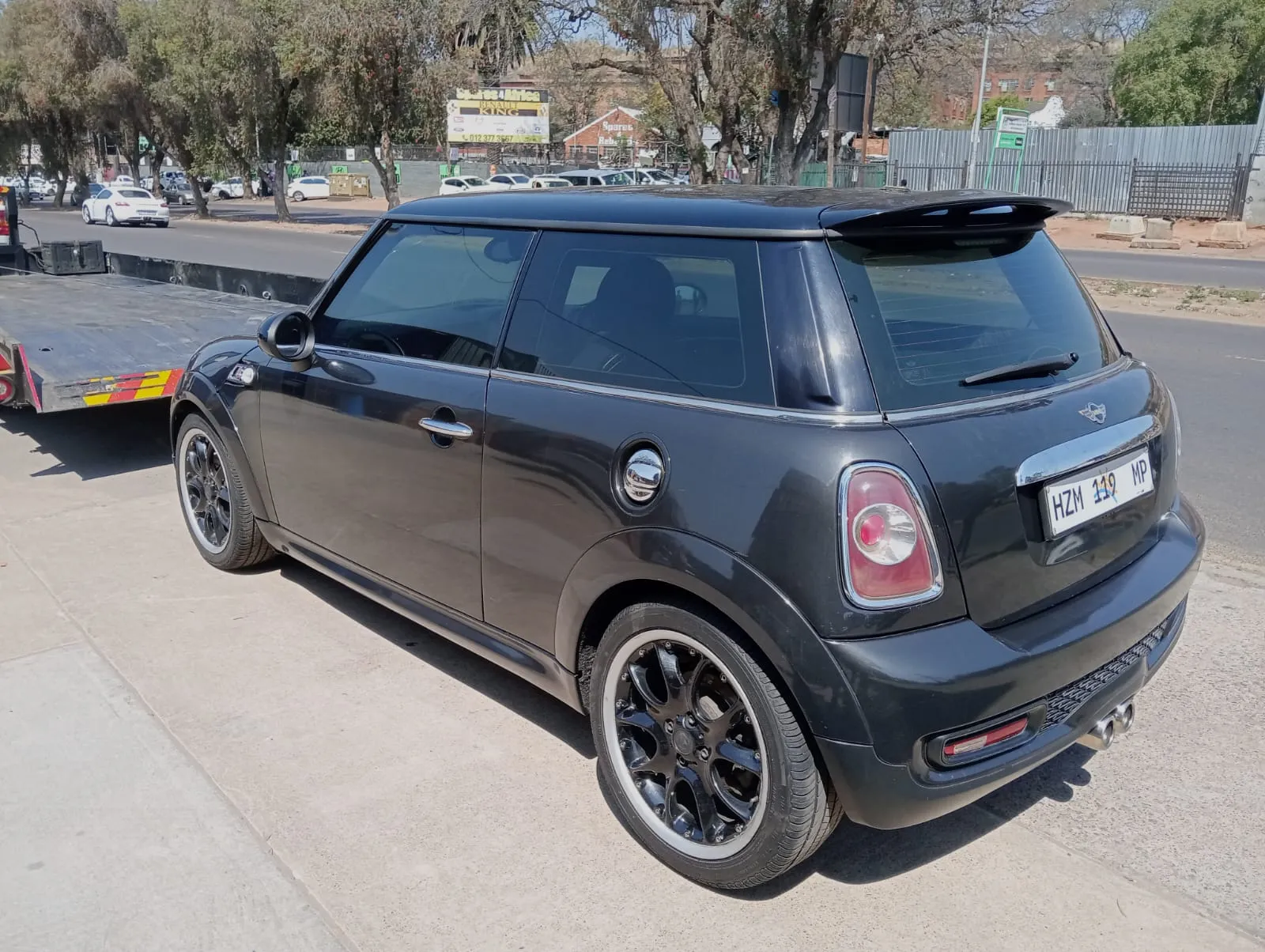 2011 Mini R56 S N18 view 4