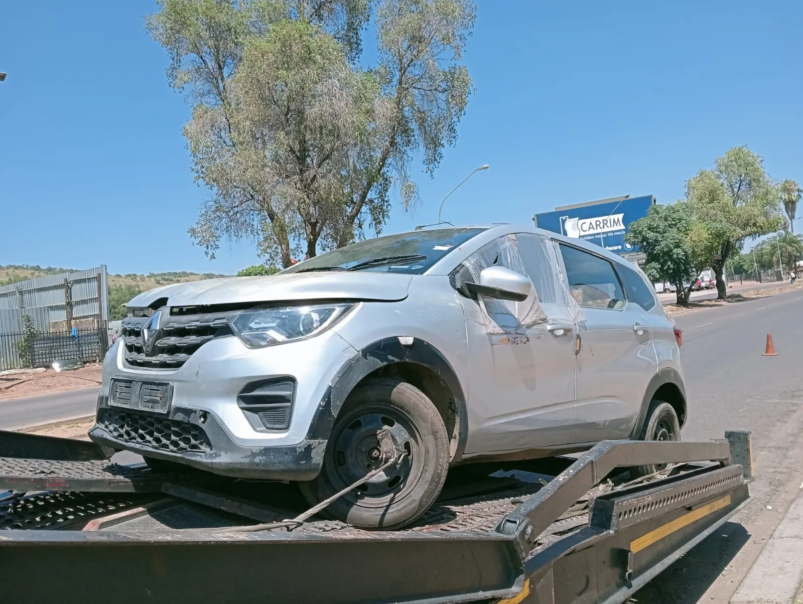 2023 Renault Triber thumbnail 5