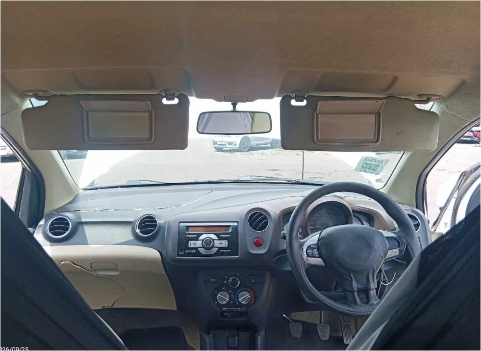 2013 Honda Brio thumbnail 5