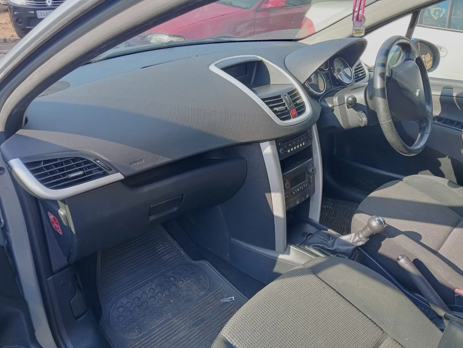 2010 Peugeot 207 N16 view 6