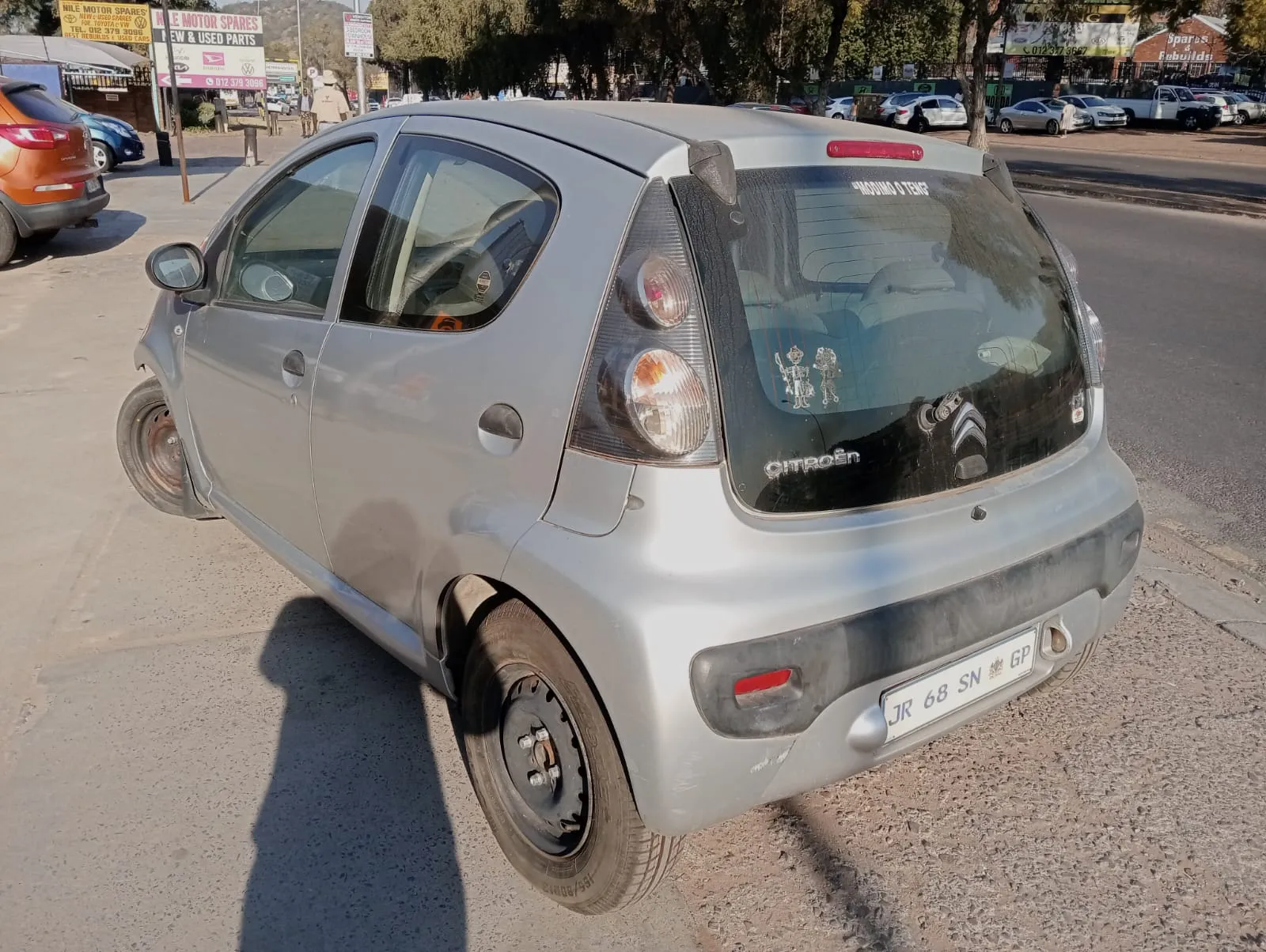 2011 Citroën C1 1KR view 4