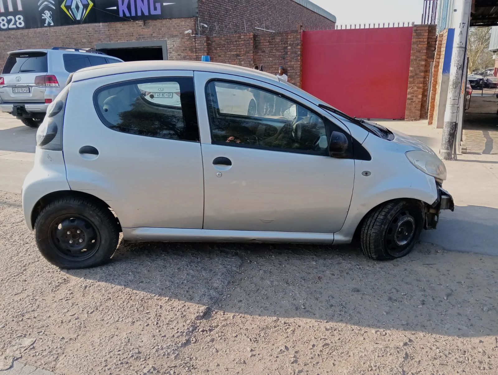2011 Citroën C1 1KR view 5
