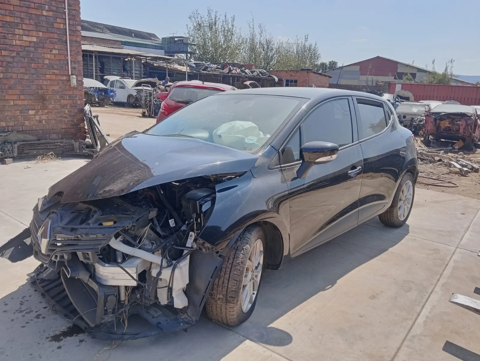 2019 Renault Clio H5F view 2