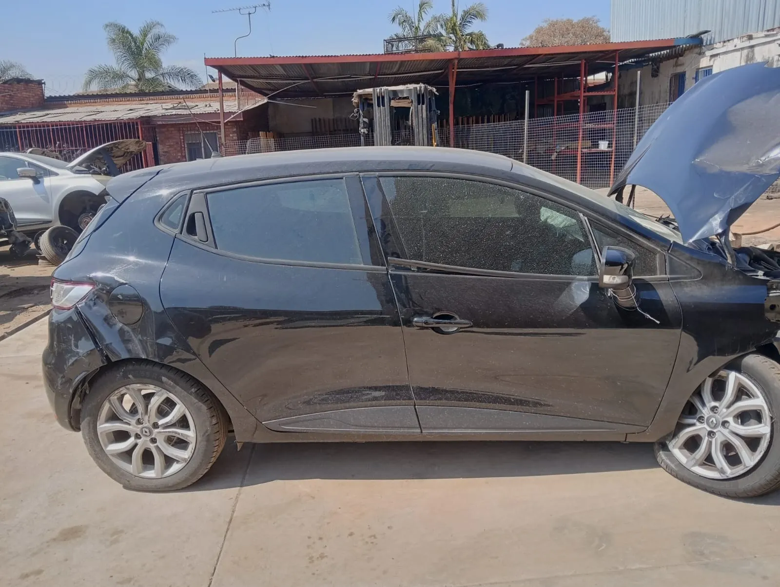 2019 Renault Clio H5F view 6