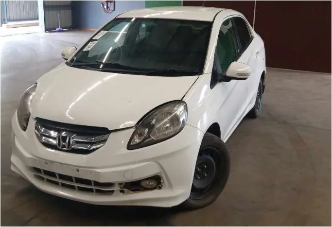 2013 Honda Brio L12B3 view 3