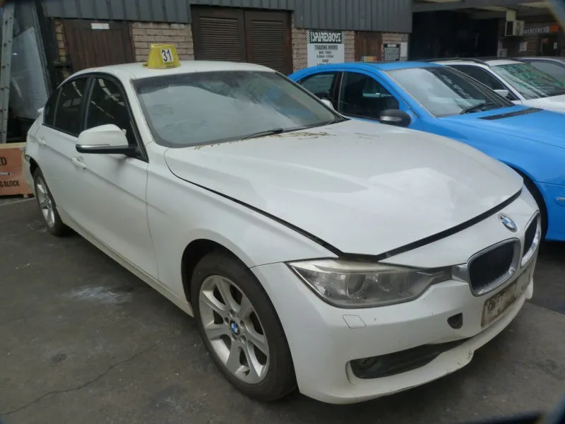 2013 BMW 3 Series N47N view 4