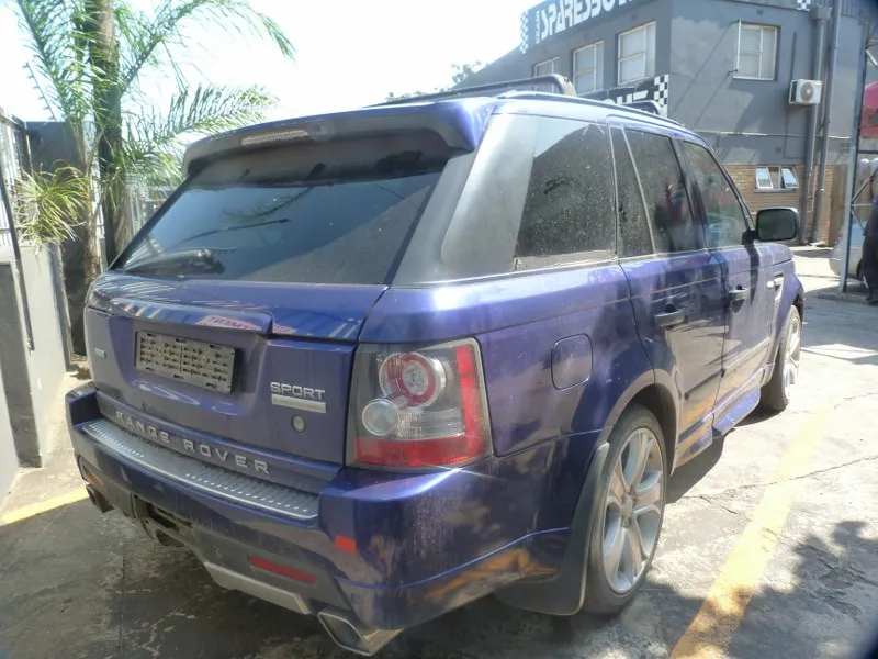 2011 Land Rover Range Rover Sport  view 6