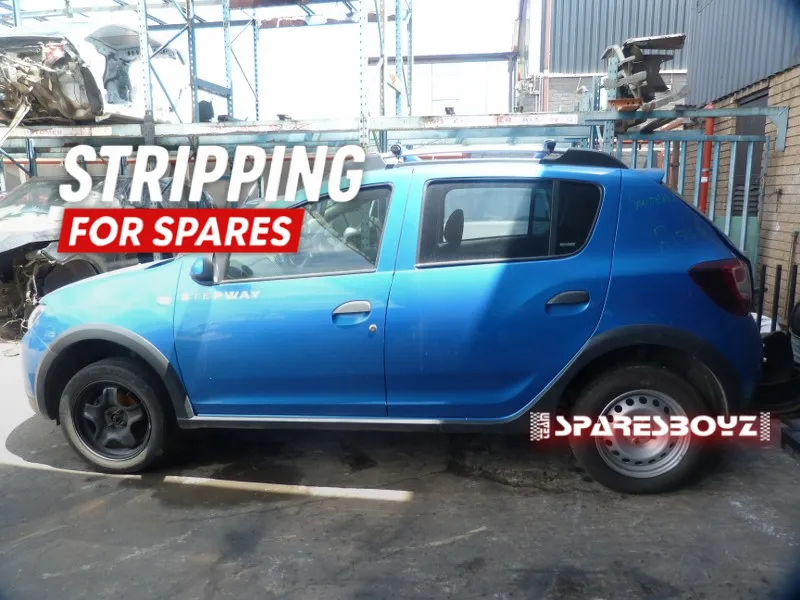 2015 Renault Sandero H4B view 5