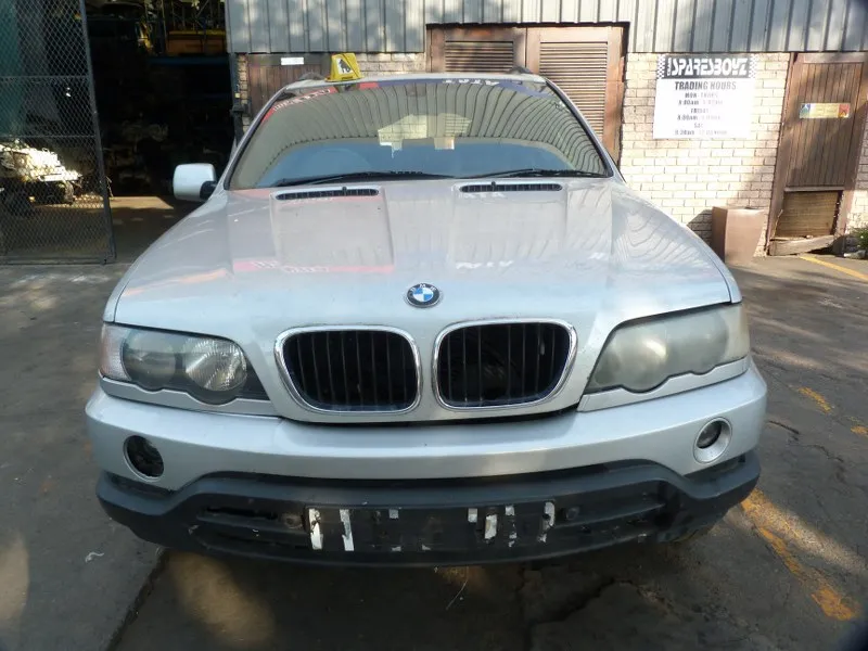 2002 BMW X5 M54 view 2