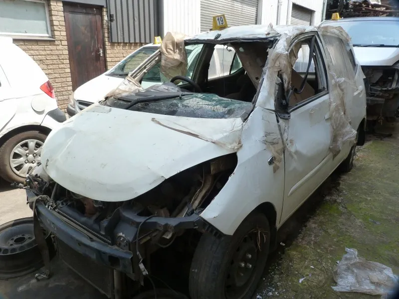 2010 Hyundai i10 G4HG view 4