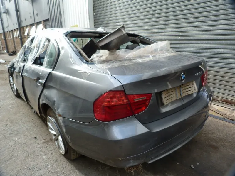 2010 BMW 3 Series N46N view 6