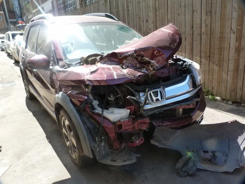 2018 Honda BR-V L15Z1 view 3