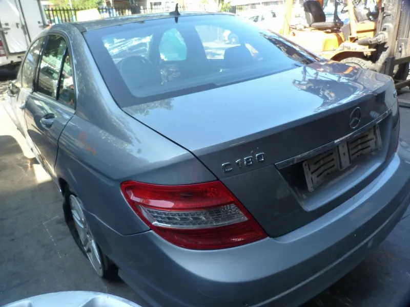 2011 Mercedes-Benz C-Class 2718 view 8