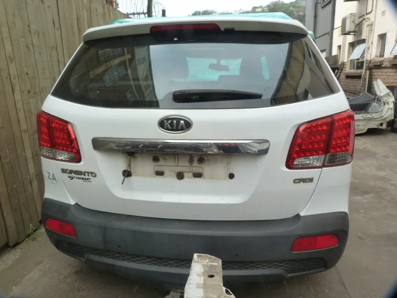 2011 Kia Sorento D4HBBH view 4