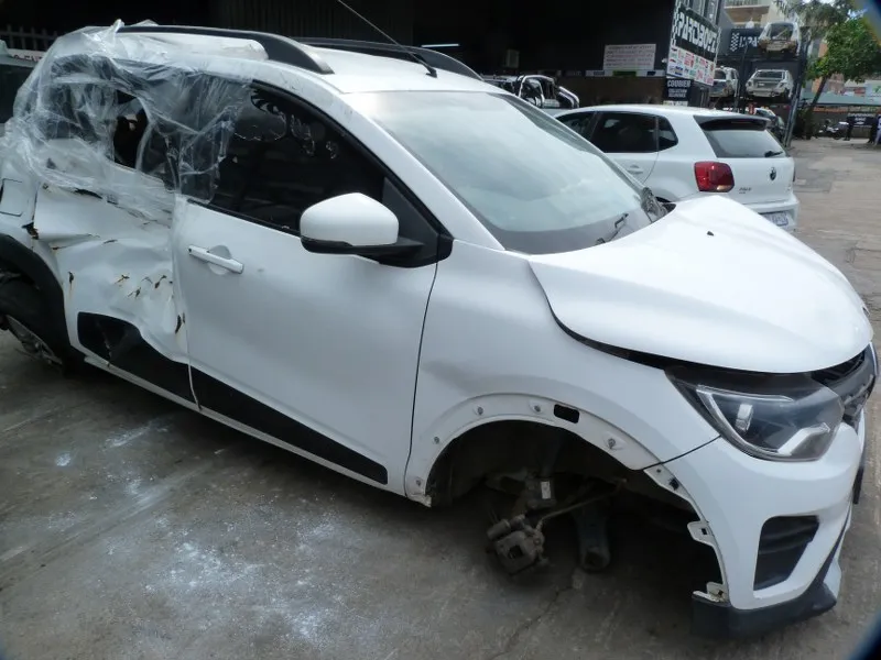 2021 Renault Triber  view 8