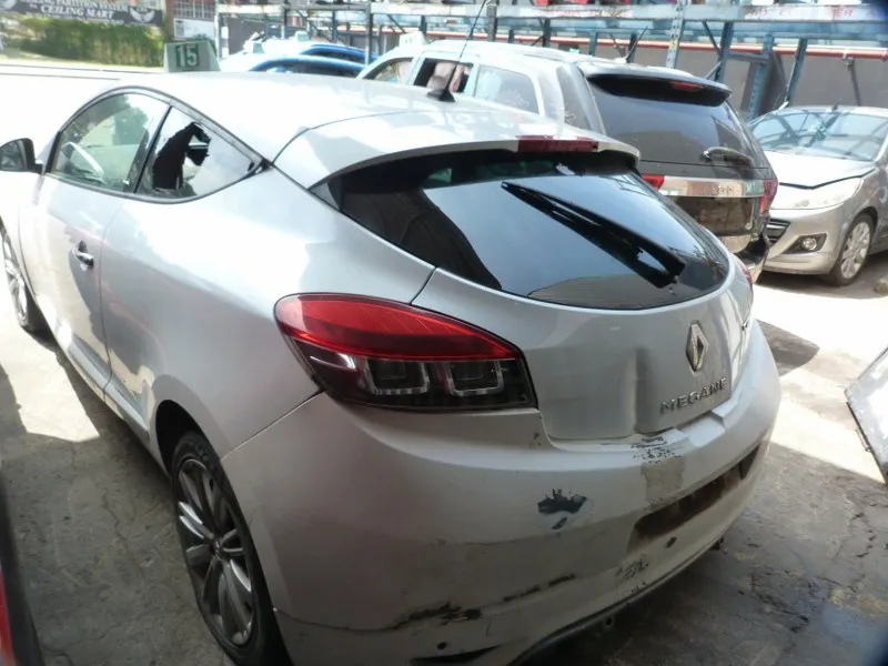 2012 Renault Megane H4JA view 5