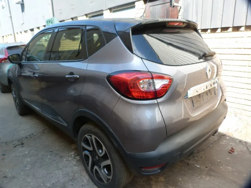 2016 Renault Captur H4B view 6