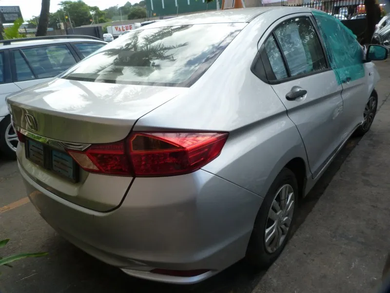 2014 Honda Ballade L15Z1 view 6