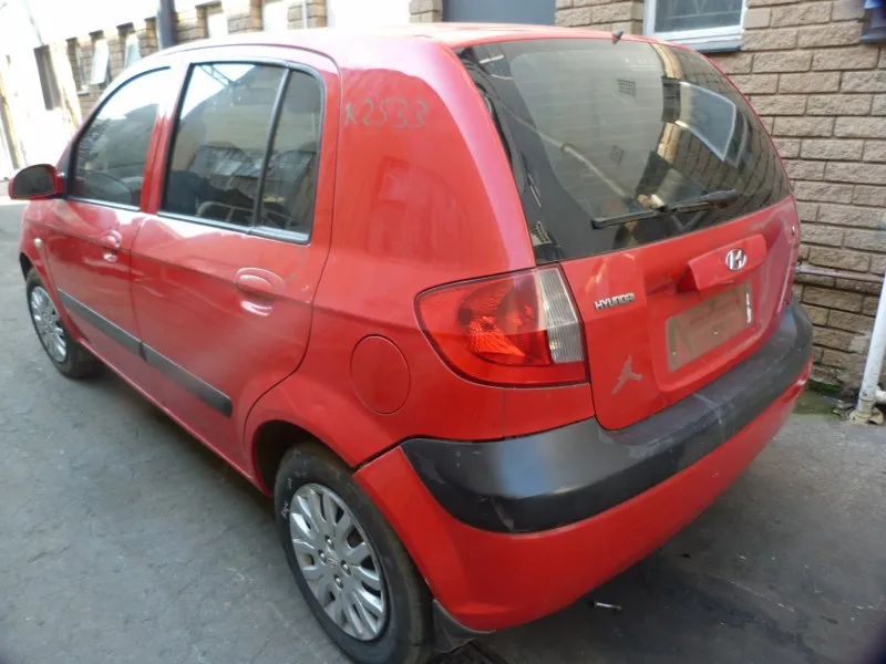2010 Hyundai Getz G4EE view 7