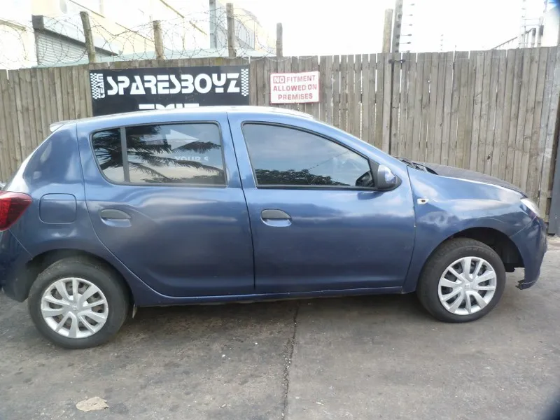 2019 Renault Sandero H4BA view 4