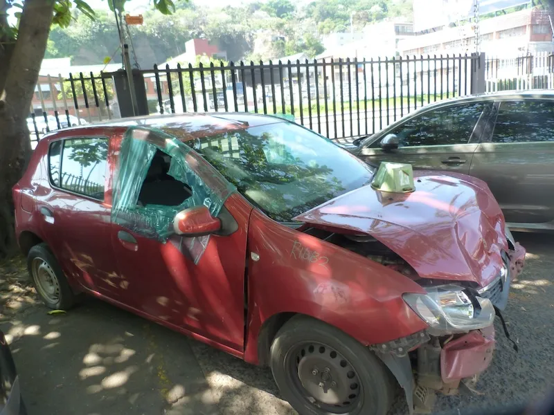 2015 Renault Sandero  view 5