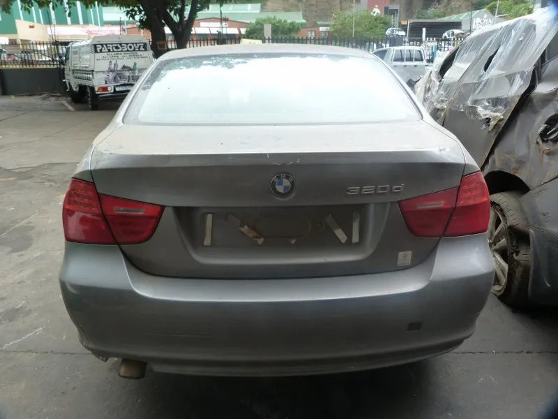 2009 BMW 3 Series thumbnail 6