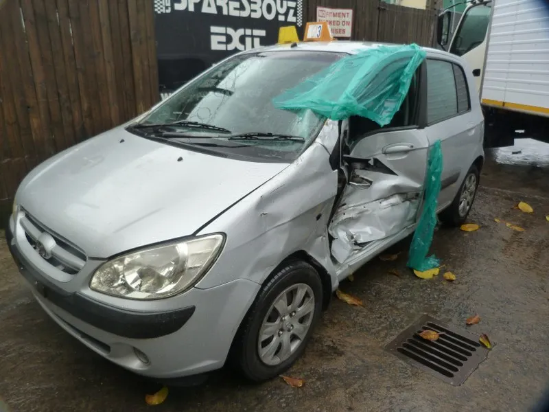 2007 Hyundai Getz G4ED view 3