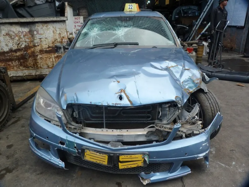 2009 Mercedes-Benz C-Class 2719 view 2