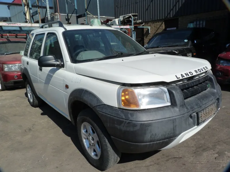 1998 Land Rover Freelander view 2