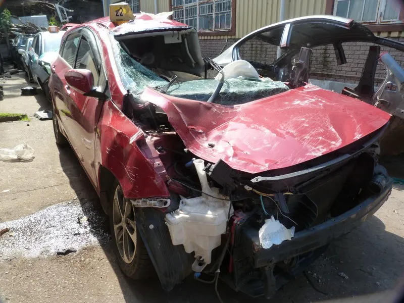 2016 Hyundai i30 G4FG view 4