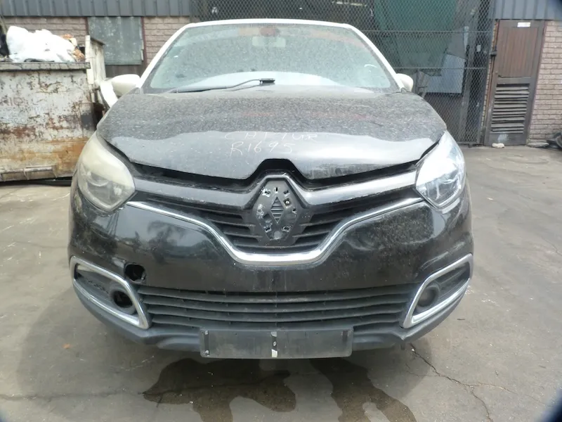 2017 Renault Captur  view 2