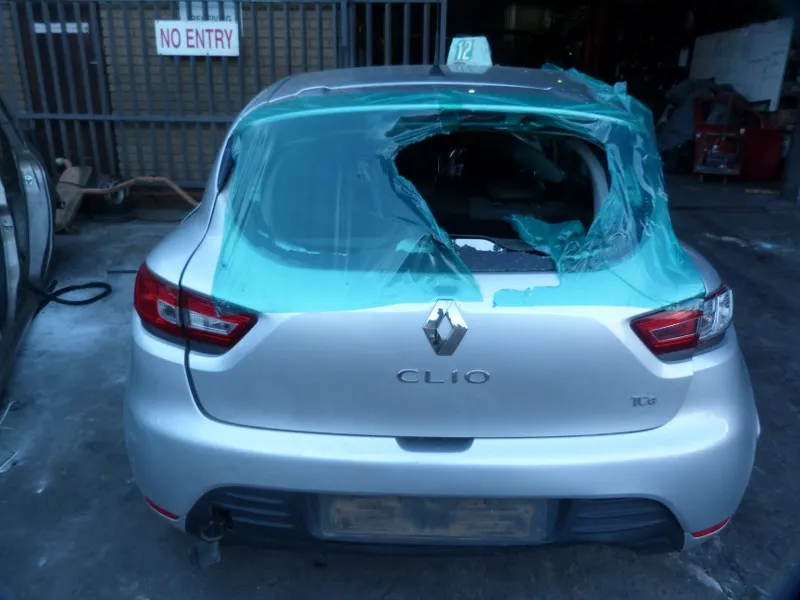 2019 Renault Clio H4R view 3