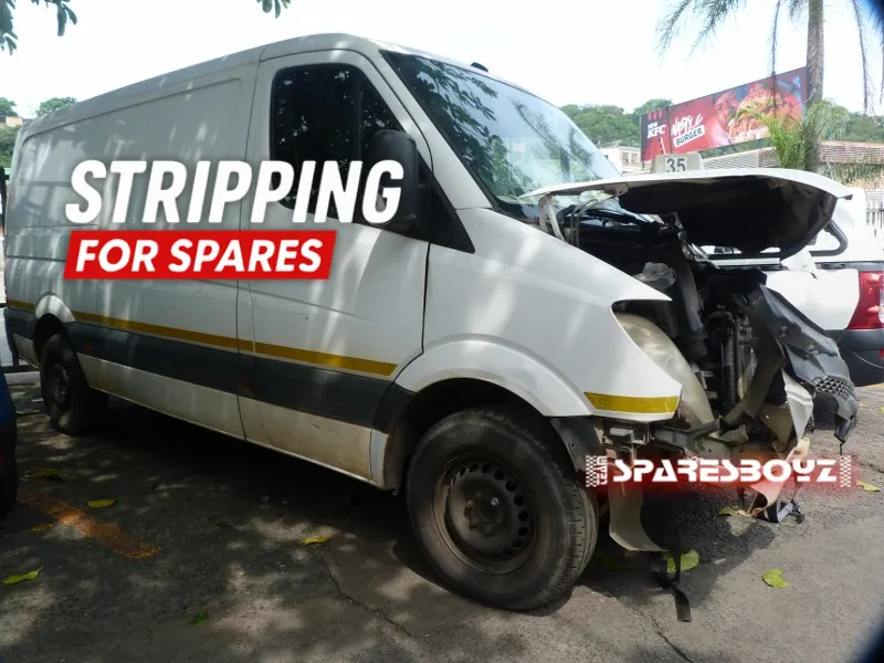 2009 Mercedes-Benz Sprinter  view 4