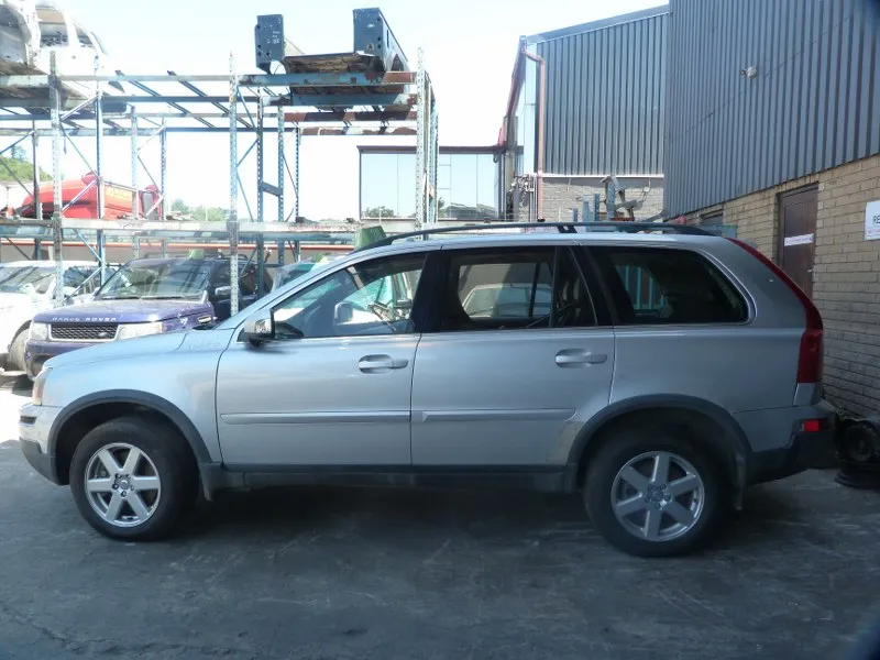 2008 Volvo XC90 D5244T view 5