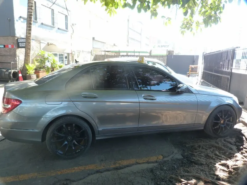 2012 Mercedes-Benz C-Class thumbnail 5