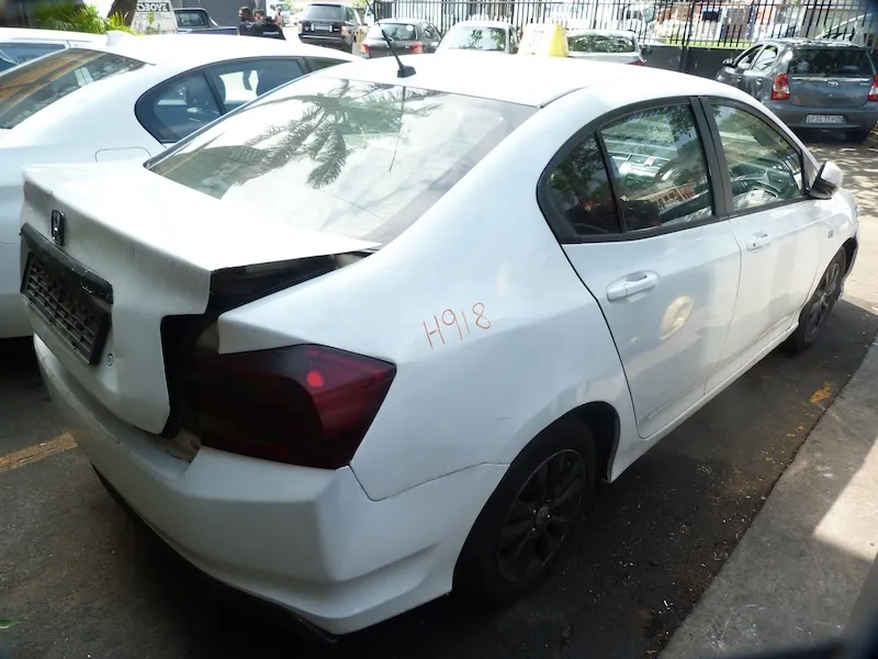2013 Honda Ballade L15A7 view 5