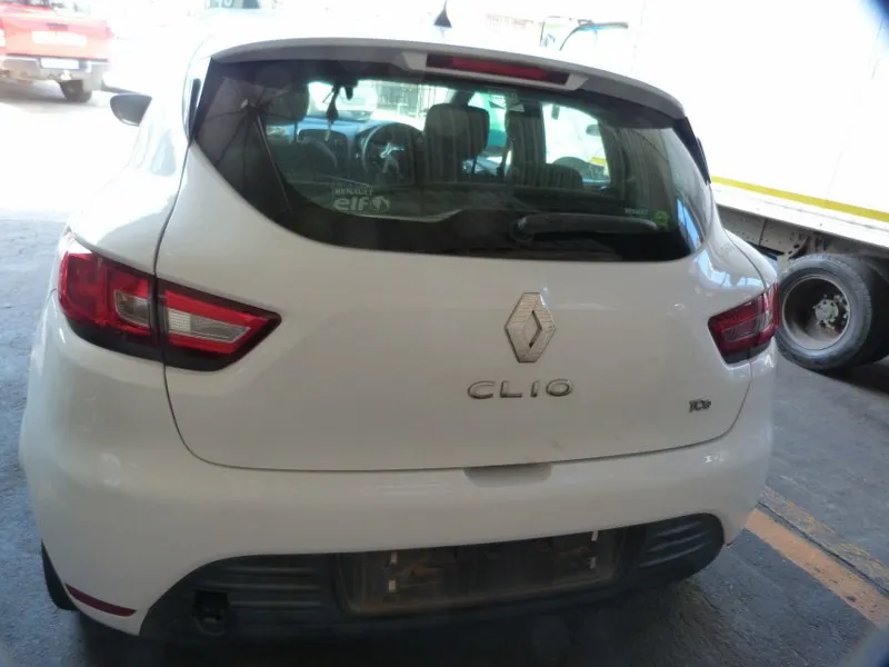 2017 Renault Clio H4BB view 5