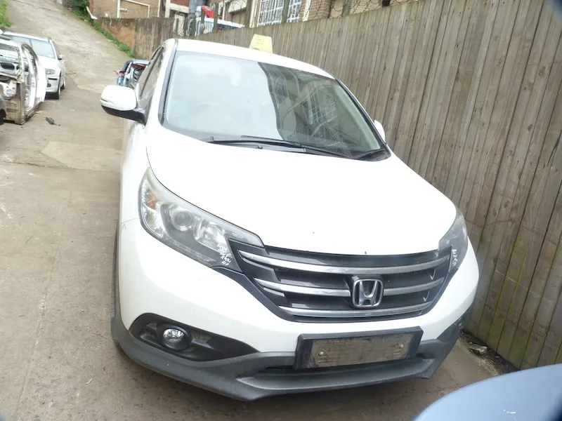 2014 Honda CR-V R20A5 view 2