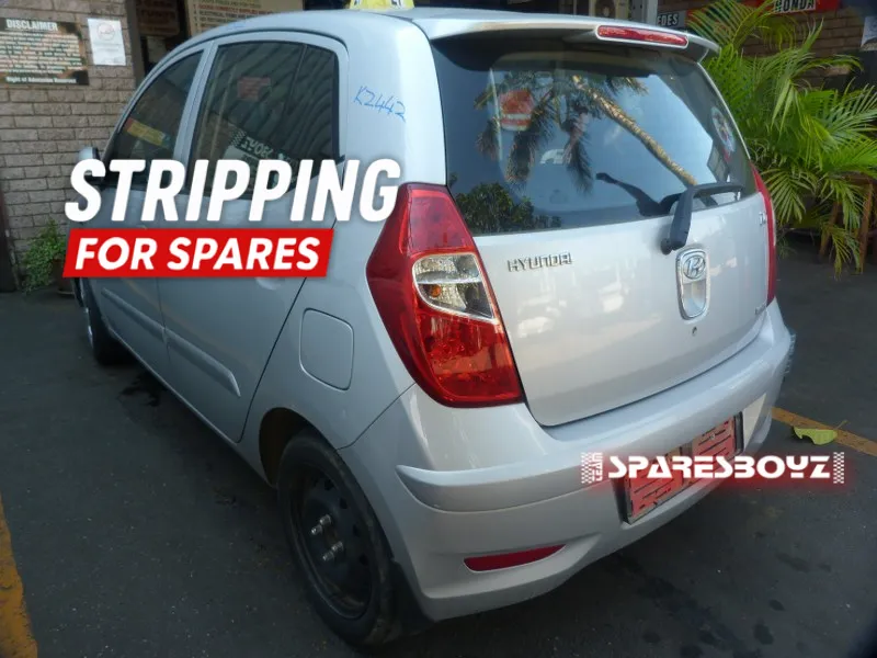 2013 Hyundai i10 G4LA view 3