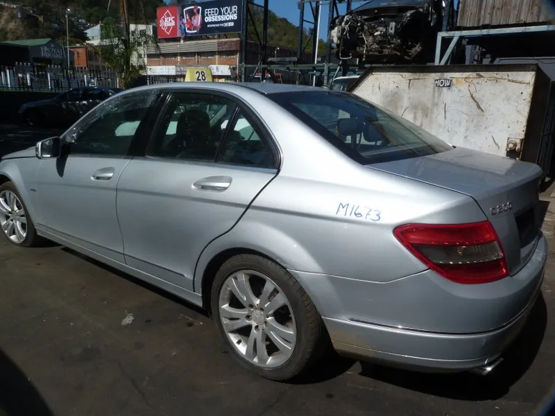 2011 Mercedes-Benz C-Class 2718 view 8