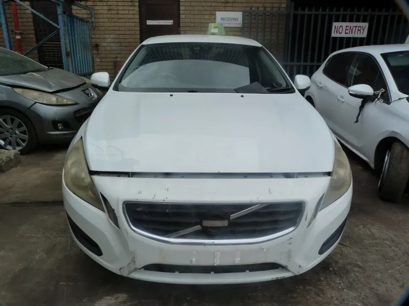 2011 Volvo S60 B4164B view 2