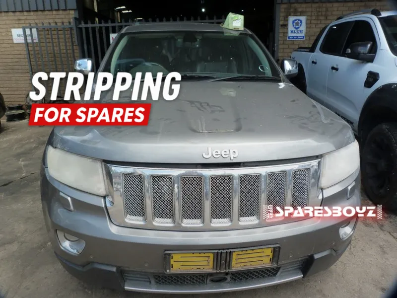 2012 Jeep Grand Cherokee  view 3